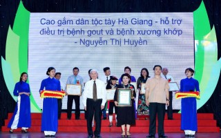 Nguyễn Thị Huyền- Lương y Tài Đức vì sức khỏe nhân dân